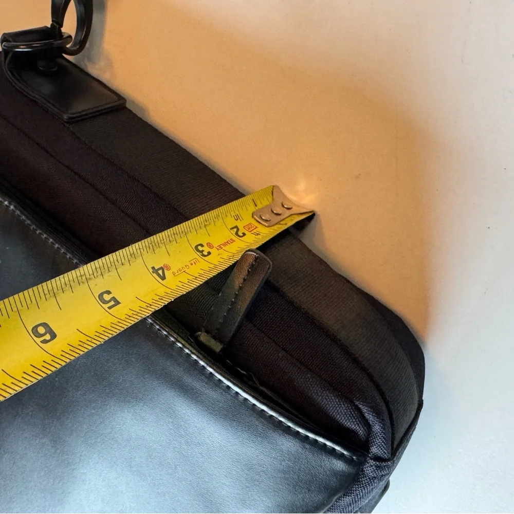 HP Hewlett Packard Black Laptop Shoulder Bag for Men